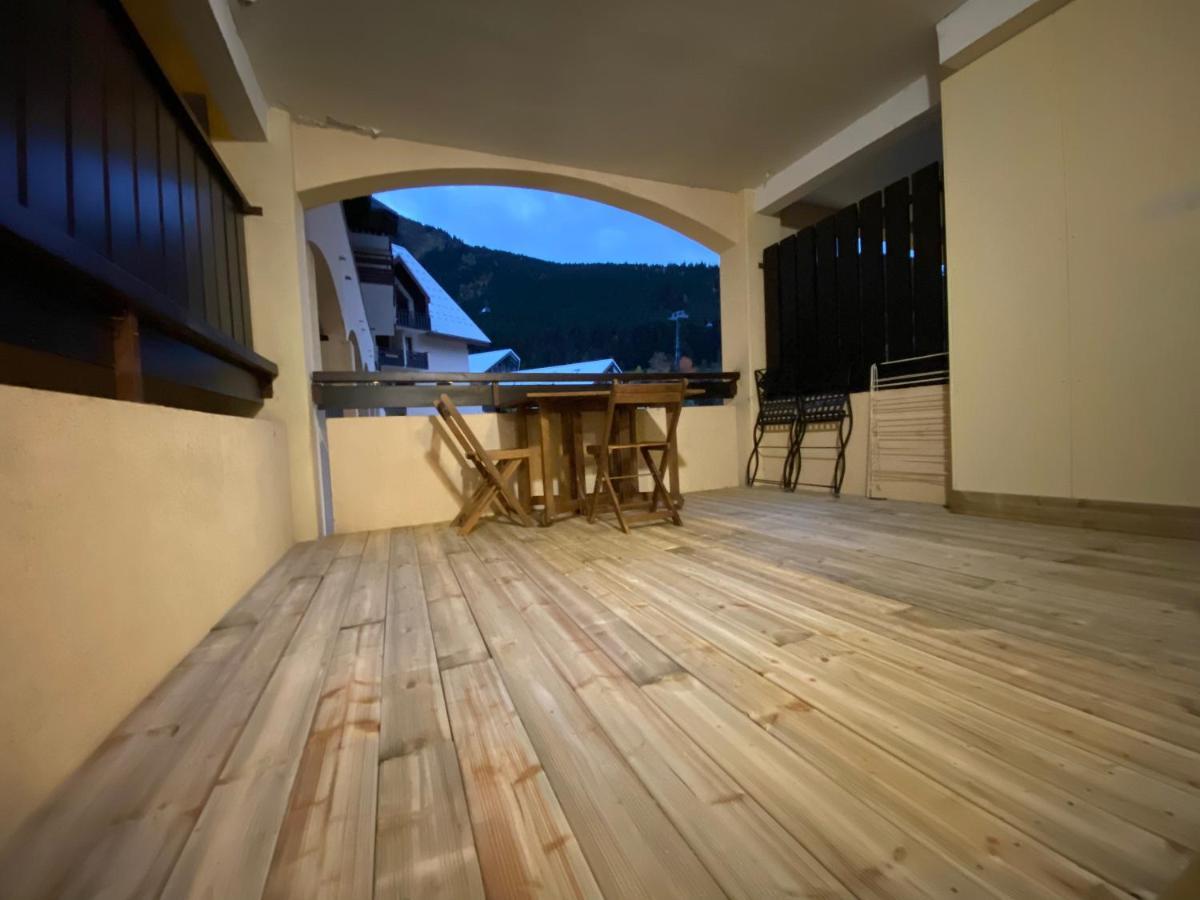 Poutran 2, Studio 4 Personnes Au Pied Des Pistes Avec Grande Terrasse Oz Exteriör bild