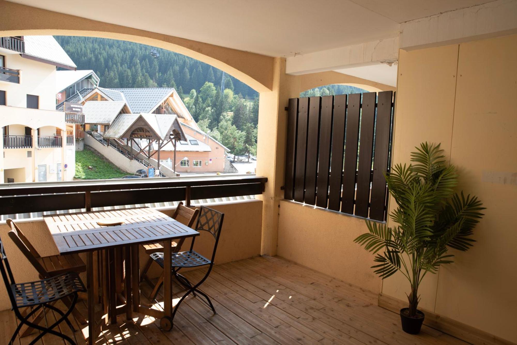 Poutran 2, Studio 4 Personnes Au Pied Des Pistes Avec Grande Terrasse Oz Exteriör bild
